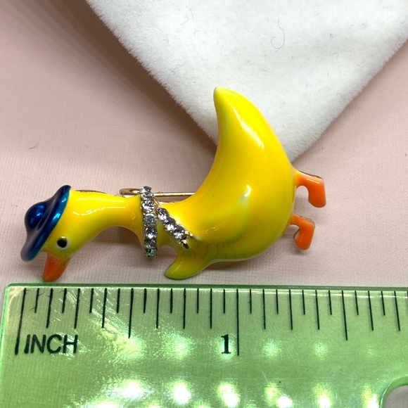 Yellow Enamel Duck Brooch - Picture 2 of 3